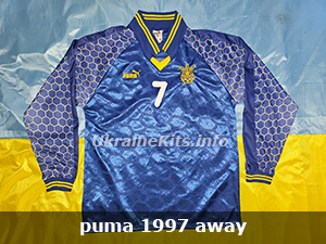 puma ukraine football shirt 1996-97 away